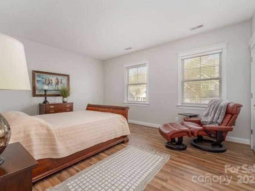 10802 Tradition View Drive, Charlotte, NC 28269.  MLS# CAR4234675, YatesRealty ID 4308. 
