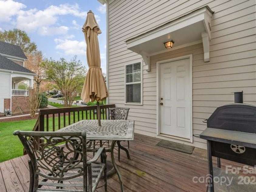 10802 Tradition View Drive, Charlotte, NC 28269.  MLS# CAR4234675, YatesRealty ID 4308. 