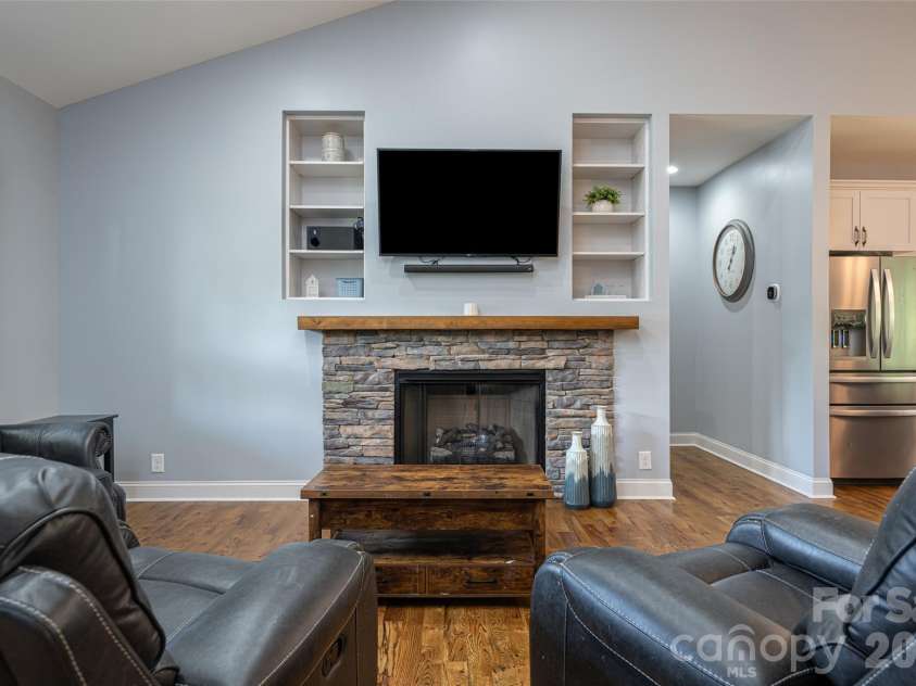 4398 Belmont Drive, Morganton, NC 28655.  MLS# CAR4402124, YatesRealty ID 43080. 