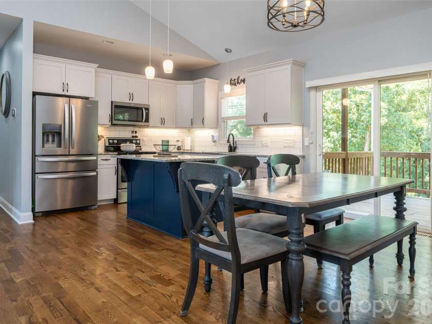 4398 Belmont Drive, Morganton, NC 28655.  MLS# CAR4402124, YatesRealty ID 43080. 