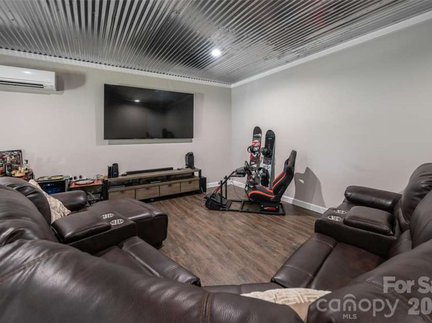 4398 Belmont Drive, Morganton, NC 28655.  MLS# CAR4402124, YatesRealty ID 43080. 