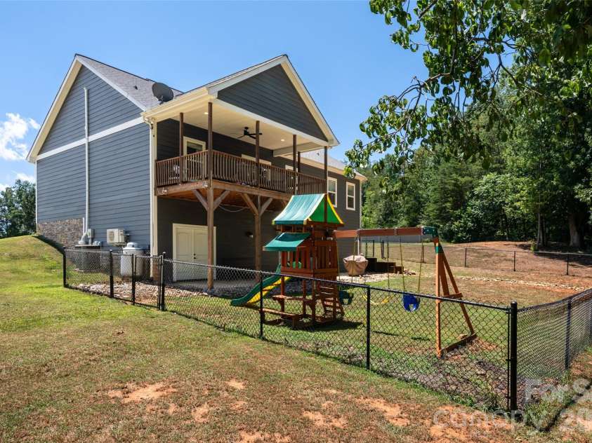 4398 Belmont Drive, Morganton, NC 28655.  MLS# CAR4402124, YatesRealty ID 43080. 