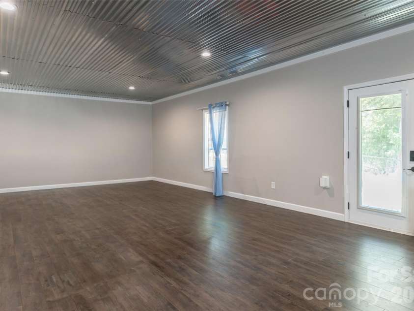 4398 Belmont Drive, Morganton, NC 28655.  MLS# CAR4402124, YatesRealty ID 43080. Virtually empty