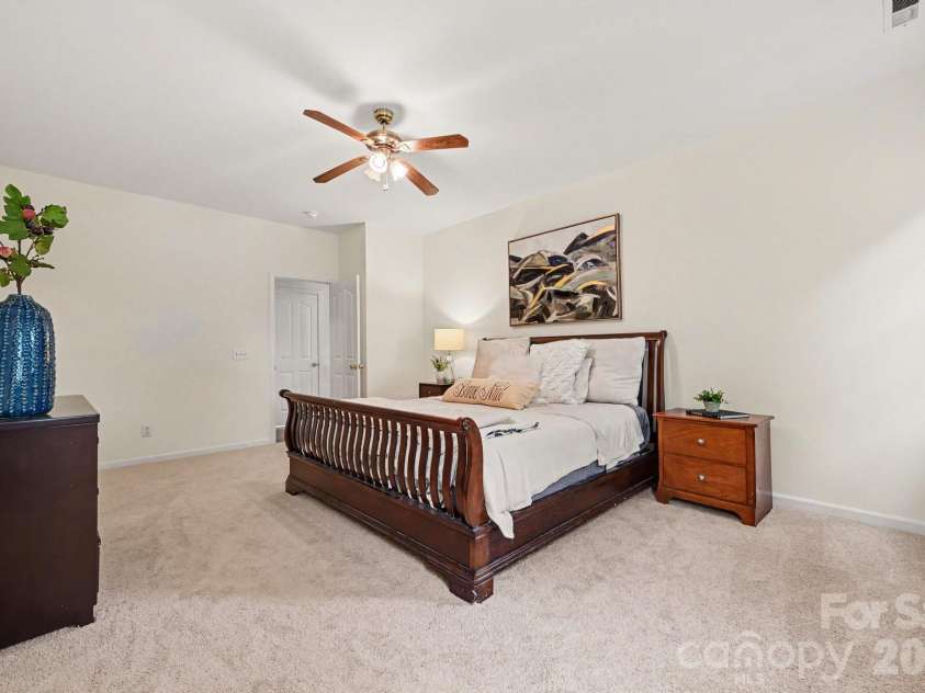 17224 Overstone Court, Charlotte, NC 28277.  MLS# CAR4411456, YatesRealty ID 43081. 
