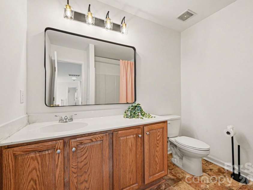 17224 Overstone Court, Charlotte, NC 28277.  MLS# CAR4411456, YatesRealty ID 43081. 