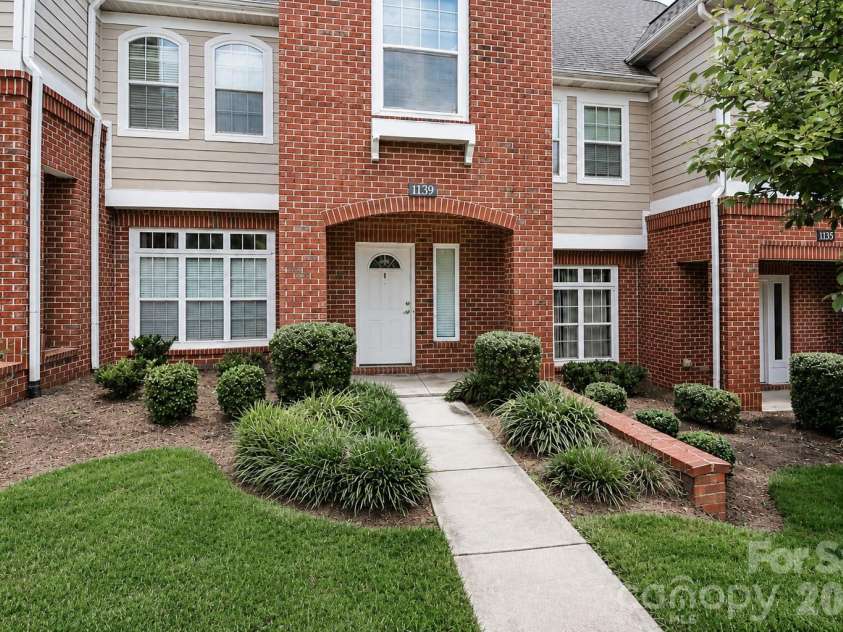 1139 Central Park Circle, Davidson, NC 28036.  MLS# CAR4392222, YatesRealty ID 43084. 