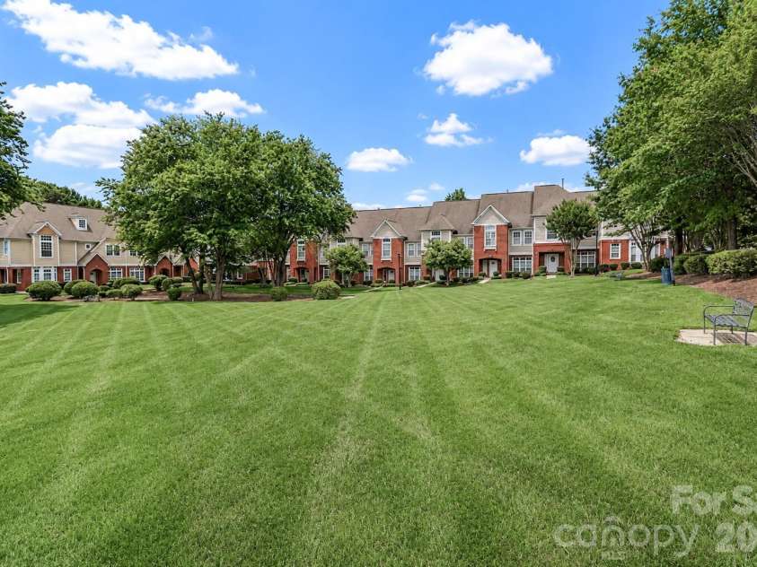 1139 Central Park Circle, Davidson, NC 28036.  MLS# CAR4392222, YatesRealty ID 43084. 