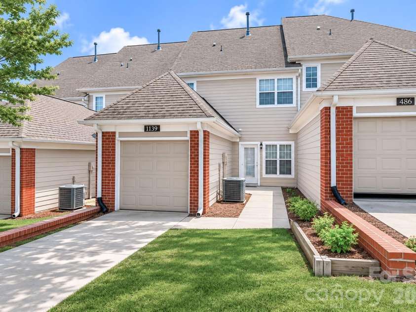 1139 Central Park Circle, Davidson, NC 28036.  MLS# CAR4392222, YatesRealty ID 43084. 