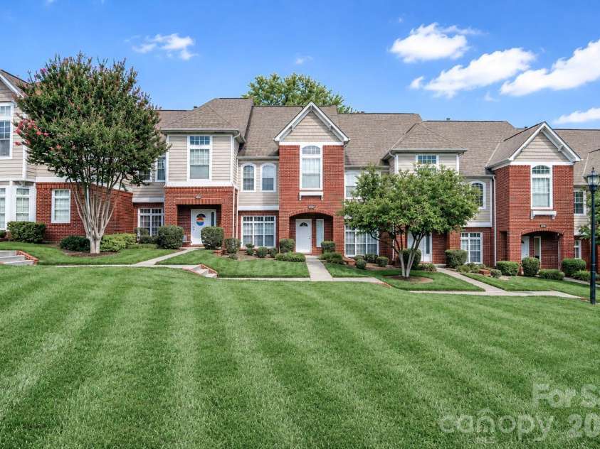 1139 Central Park Circle, Davidson, NC 28036.  MLS# CAR4392222, YatesRealty ID 43084. 
