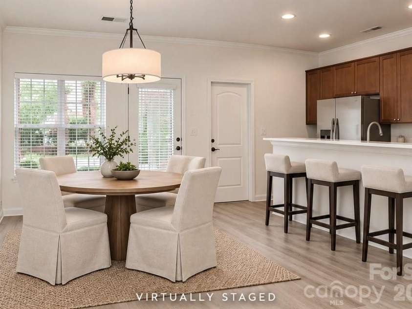 1139 Central Park Circle, Davidson, NC 28036.  MLS# CAR4392222, YatesRealty ID 43084. 