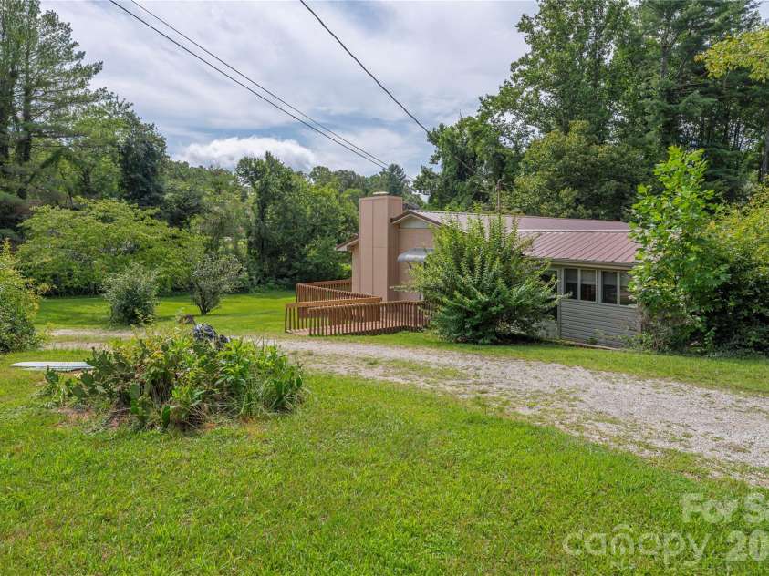 69 Emerald Lane, Hendersonville, NC 28792.  MLS# CAR4405038, YatesRealty ID 43085. Private quiet setting