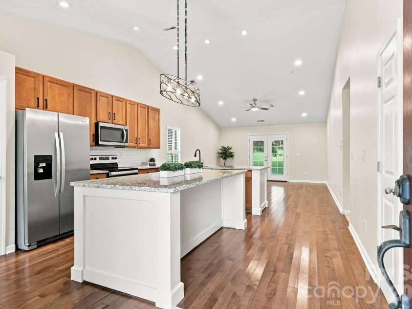 109 Washburn Range Drive, Mooresville, NC 28115.  MLS# CAR4410915, YatesRealty ID 43088. 