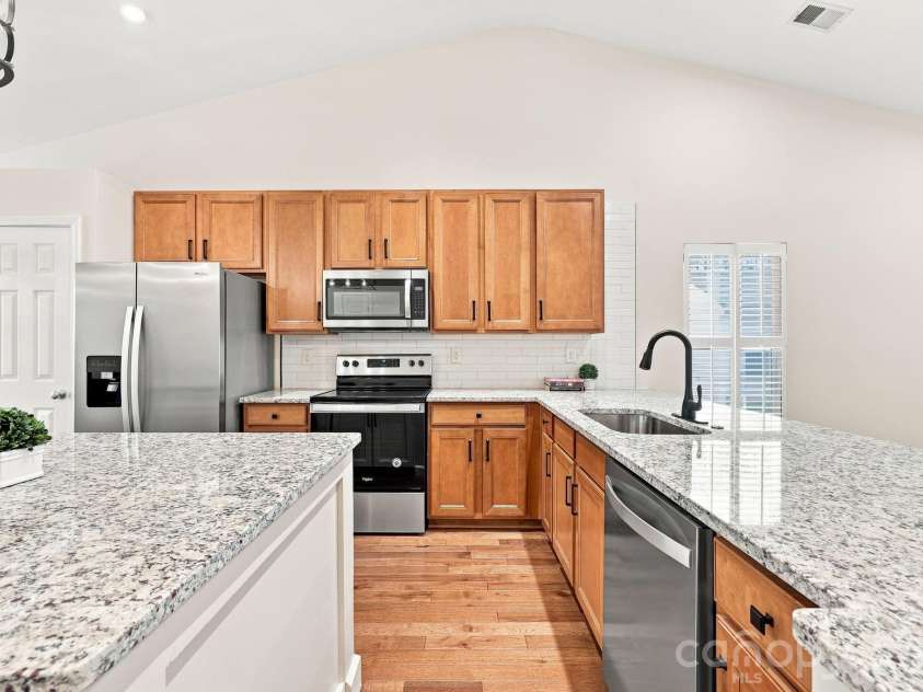109 Washburn Range Drive, Mooresville, NC 28115.  MLS# CAR4410915, YatesRealty ID 43088. 