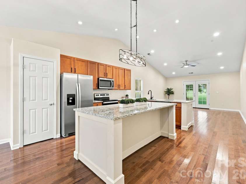 109 Washburn Range Drive, Mooresville, NC 28115.  MLS# CAR4410915, YatesRealty ID 43088. 