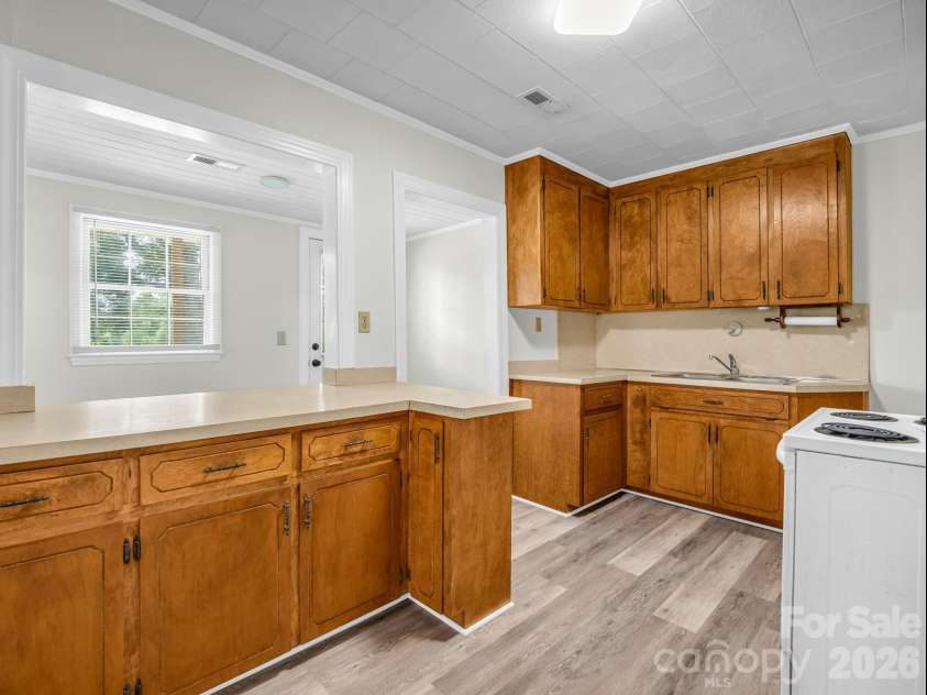 132 Valleyview Drive, Forest City, NC 28043.  MLS# CAR4407355, YatesRealty ID 43089. 