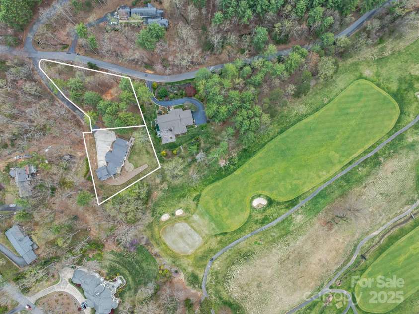 165 Robinhood Road, Asheville, NC 28804.  MLS# CAR4240751, YatesRealty ID 4309. 165 Robinhood with the extra lot highlighted