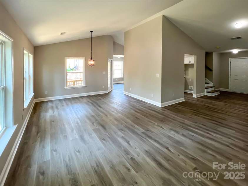 4049 Fincher Road, Matthews, NC 28104.  MLS# CAR4252198, YatesRealty ID 4309. 