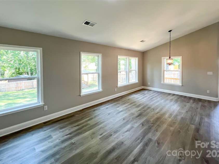 4049 Fincher Road, Matthews, NC 28104.  MLS# CAR4252198, YatesRealty ID 4309. 