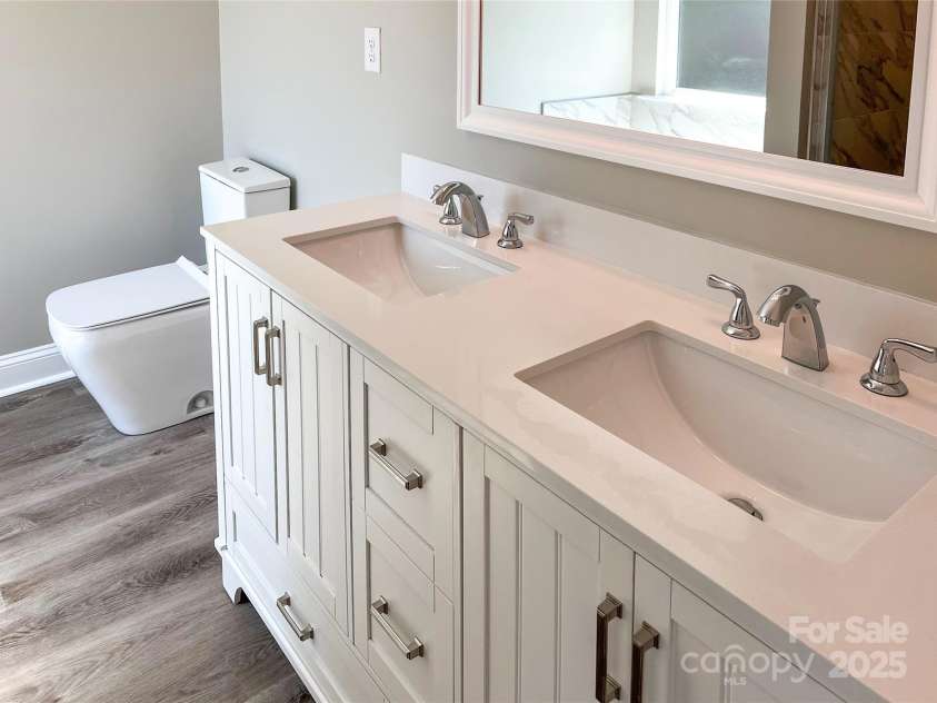 4049 Fincher Road, Matthews, NC 28104.  MLS# CAR4252198, YatesRealty ID 4309. 