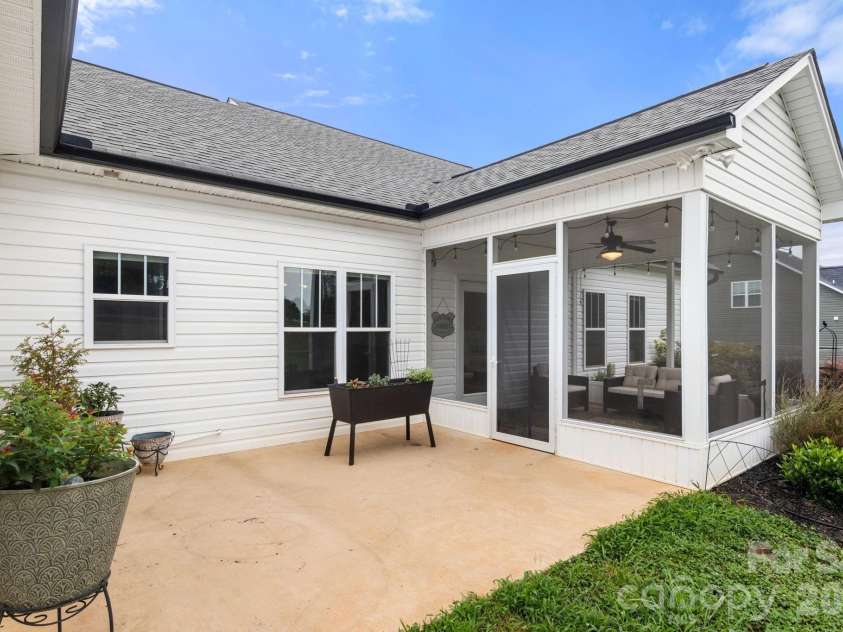 290 Dorothy Drive, China Grove, NC 28023.  MLS# CAR4409411, YatesRealty ID 43091. 