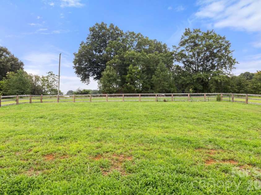 290 Dorothy Drive, China Grove, NC 28023.  MLS# CAR4409411, YatesRealty ID 43091. 
