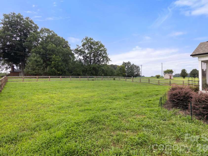 290 Dorothy Drive, China Grove, NC 28023.  MLS# CAR4409411, YatesRealty ID 43091. 