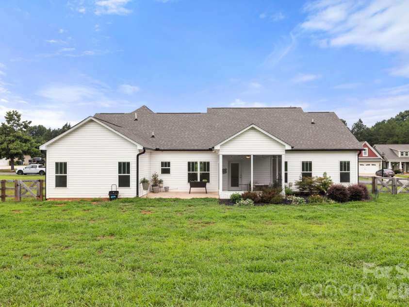 290 Dorothy Drive, China Grove, NC 28023.  MLS# CAR4409411, YatesRealty ID 43091. 
