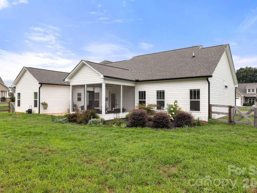 290 Dorothy Drive, China Grove, NC 28023.  MLS# CAR4409411, YatesRealty ID 43091. 
