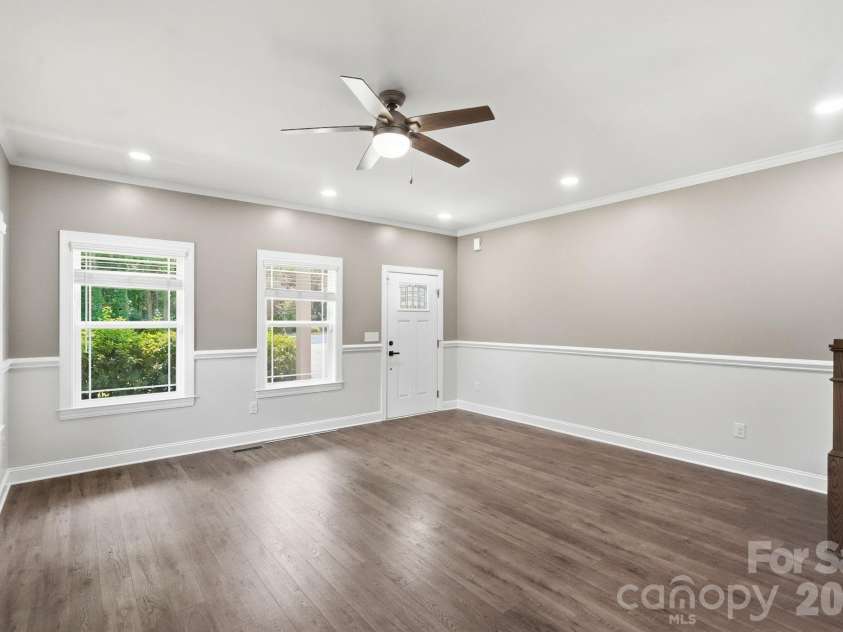 3675 Bay Drive, Sherrills Ford, NC 28673.  MLS# CAR4405778, YatesRealty ID 43092. 