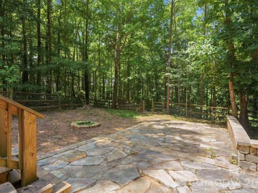 3675 Bay Drive, Sherrills Ford, NC 28673.  MLS# CAR4405778, YatesRealty ID 43092. 