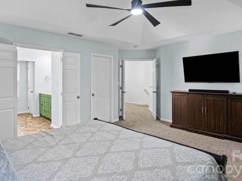 7602 Wynstone Ridge, Huntersville, NC 28078.  MLS# CAR4412167, YatesRealty ID 43094. 