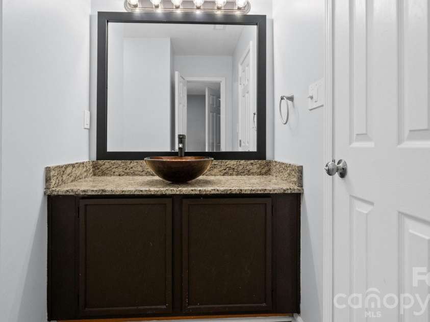 7602 Wynstone Ridge, Huntersville, NC 28078.  MLS# CAR4412167, YatesRealty ID 43094. 