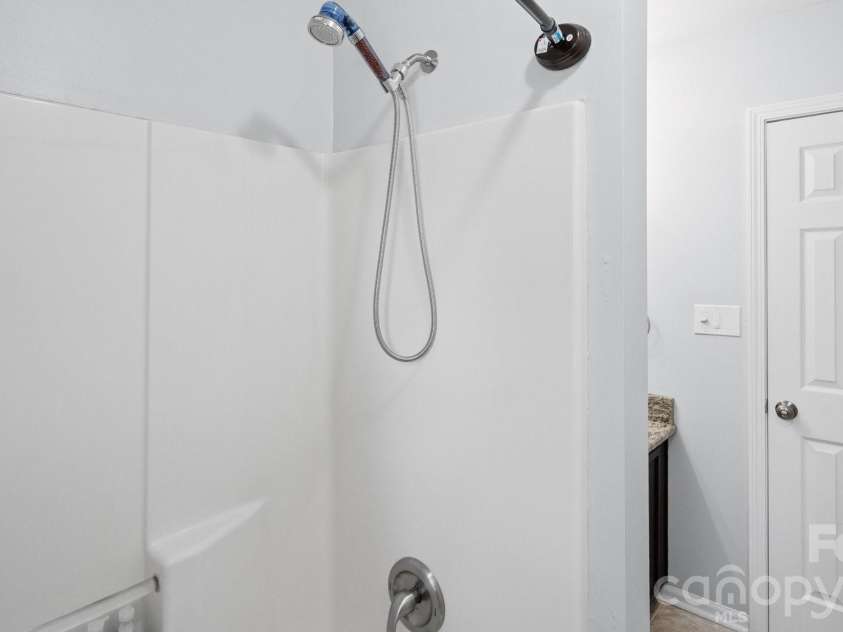 7602 Wynstone Ridge, Huntersville, NC 28078.  MLS# CAR4412167, YatesRealty ID 43094. 