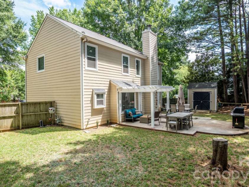 7602 Wynstone Ridge, Huntersville, NC 28078.  MLS# CAR4412167, YatesRealty ID 43094. 