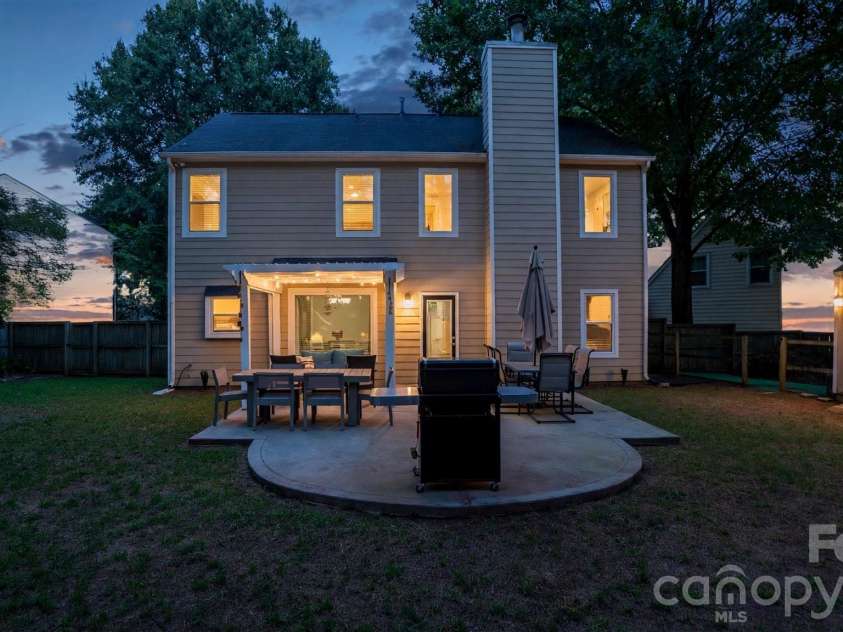 7602 Wynstone Ridge, Huntersville, NC 28078.  MLS# CAR4412167, YatesRealty ID 43094. 