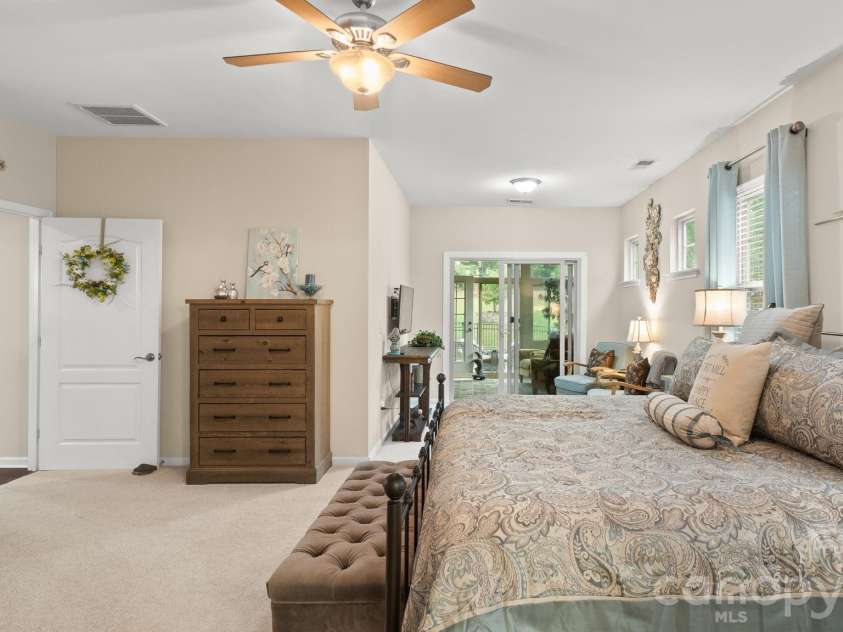 2174 Winhall Road, Fort Mill, SC 29715.  MLS# CAR4398354, YatesRealty ID 43095. 
