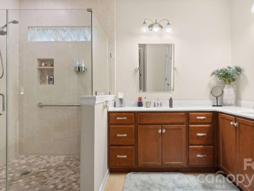 2174 Winhall Road, Fort Mill, SC 29715.  MLS# CAR4398354, YatesRealty ID 43095. 