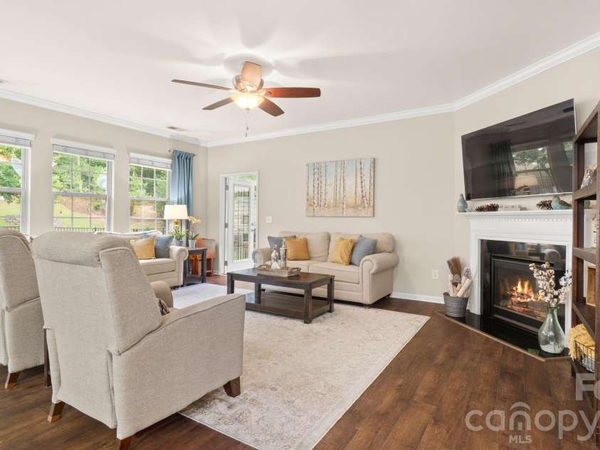 2174 Winhall Road, Fort Mill, SC 29715.  MLS# CAR4398354, YatesRealty ID 43095. 