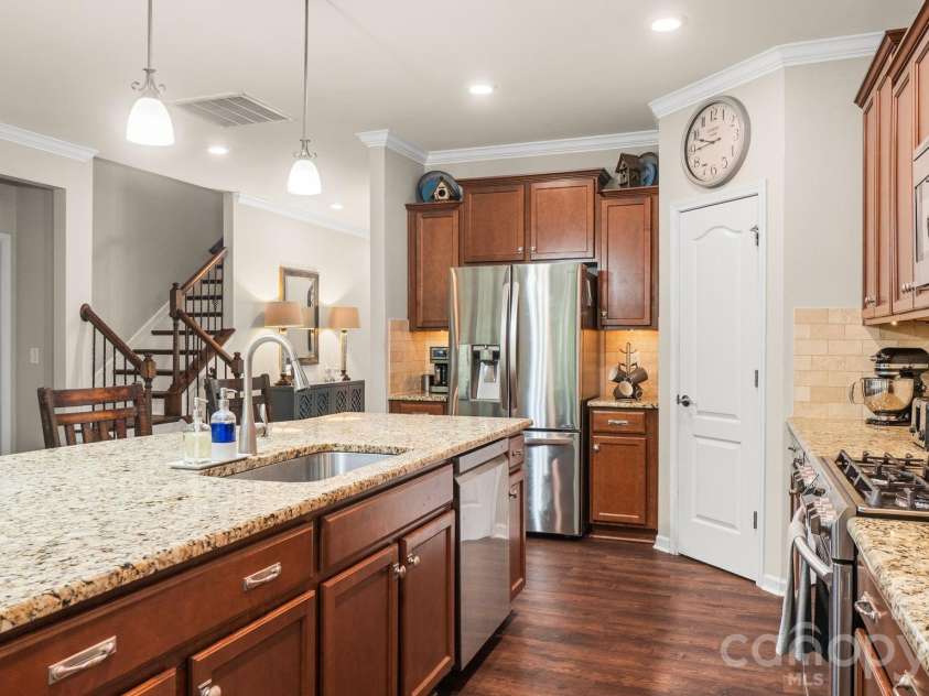 2174 Winhall Road, Fort Mill, SC 29715.  MLS# CAR4398354, YatesRealty ID 43095. 