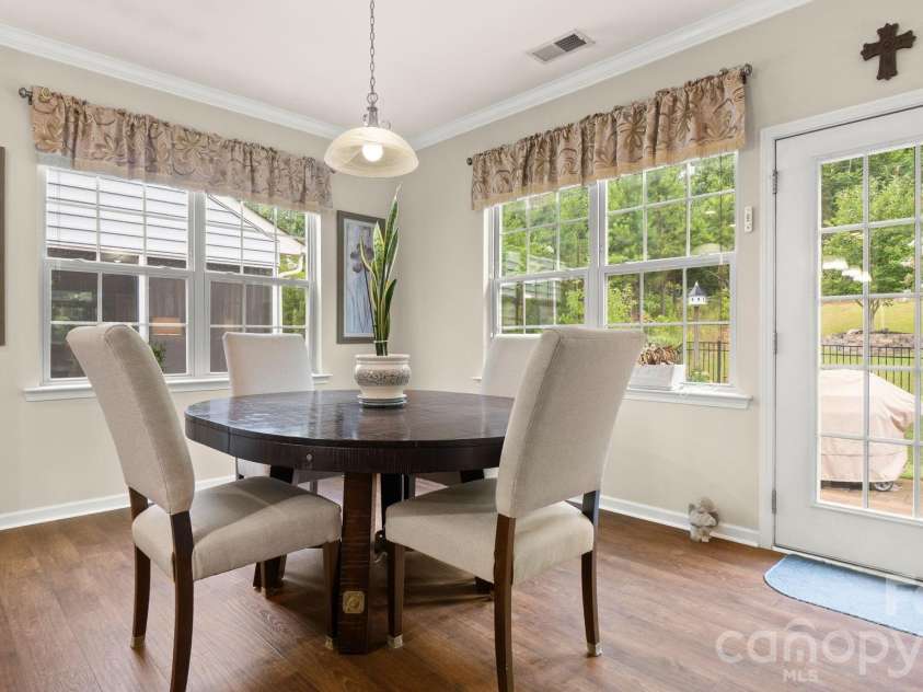 2174 Winhall Road, Fort Mill, SC 29715.  MLS# CAR4398354, YatesRealty ID 43095. 