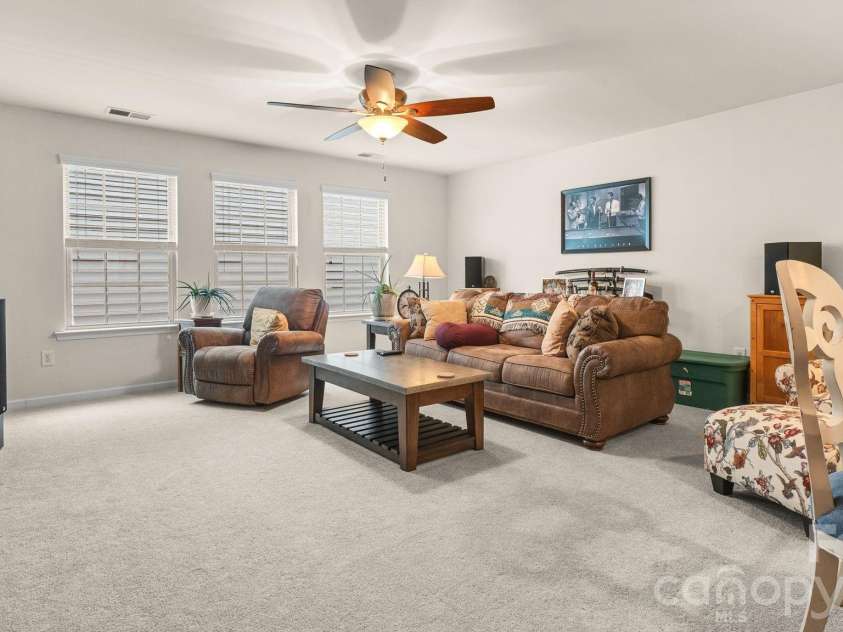 2174 Winhall Road, Fort Mill, SC 29715.  MLS# CAR4398354, YatesRealty ID 43095. 