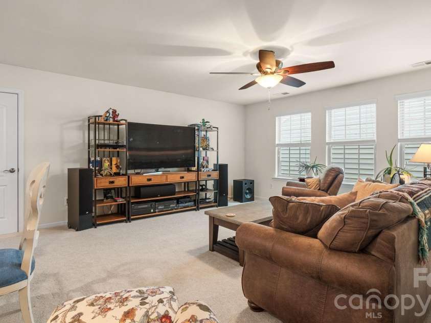 2174 Winhall Road, Fort Mill, SC 29715.  MLS# CAR4398354, YatesRealty ID 43095. 
