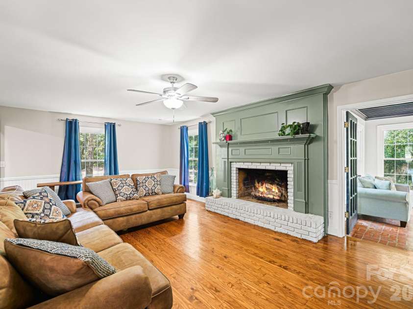 2116 Lide Springs Road, Darlington, SC 29540.  MLS# CAR4409883, YatesRealty ID 43098. 