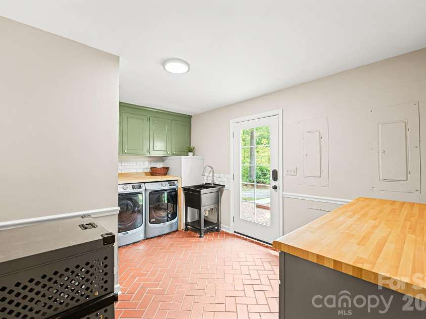 2116 Lide Springs Road, Darlington, SC 29540.  MLS# CAR4409883, YatesRealty ID 43098. 