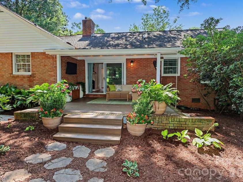 3716 Severn Avenue, Charlotte, NC 28210.  MLS# CAR4409600, YatesRealty ID 43099. 