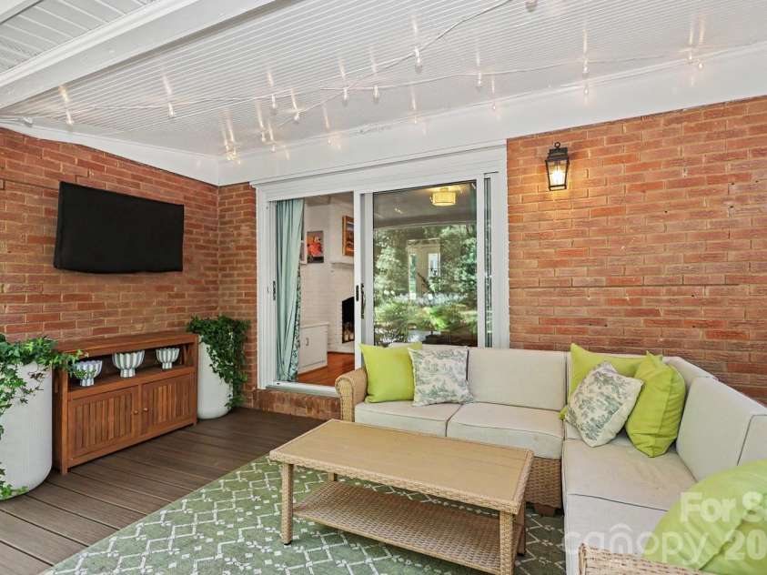 3716 Severn Avenue, Charlotte, NC 28210.  MLS# CAR4409600, YatesRealty ID 43099. 