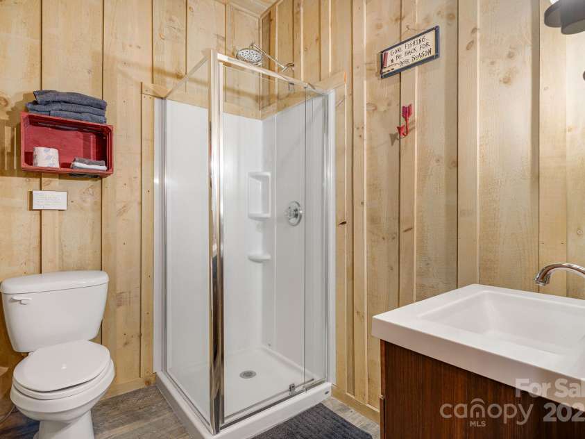 11381 State Hwy 80 N Highway, Burnsville, NC 28714.  MLS# CAR4249887, YatesRealty ID 431. 