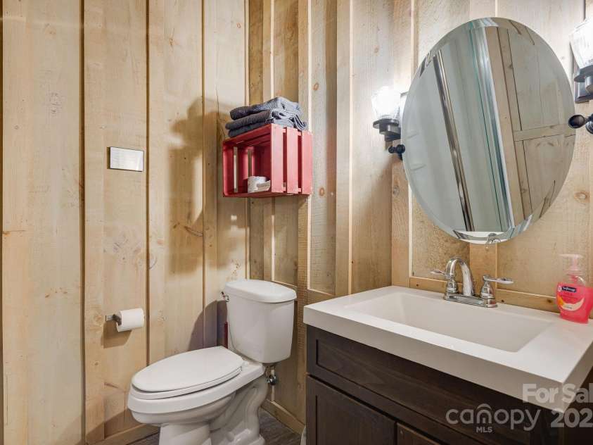 11381 State Hwy 80 N Highway, Burnsville, NC 28714.  MLS# CAR4249887, YatesRealty ID 431. 