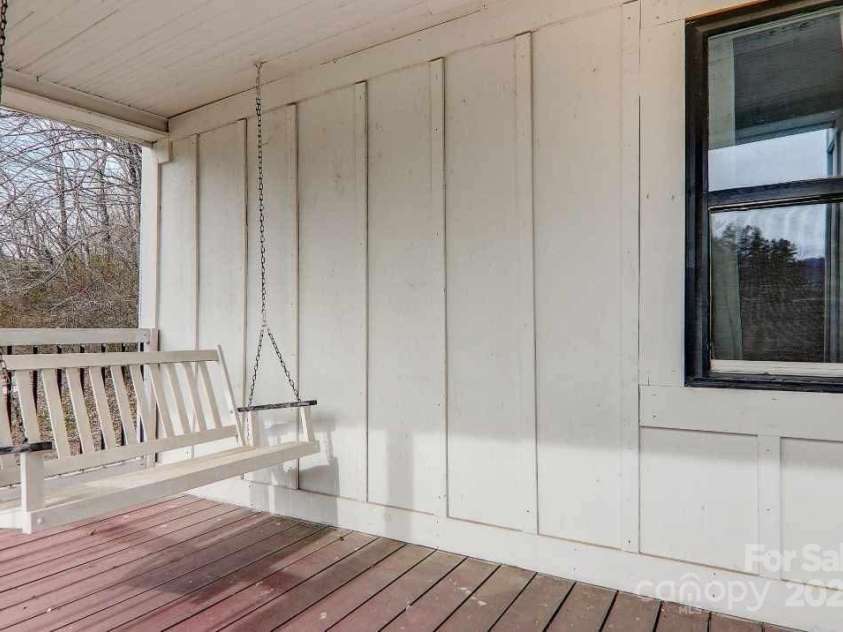 14 Old Mater Farm Road, Sylva, NC 28779.  MLS# CAR4319211, YatesRealty ID 431. 