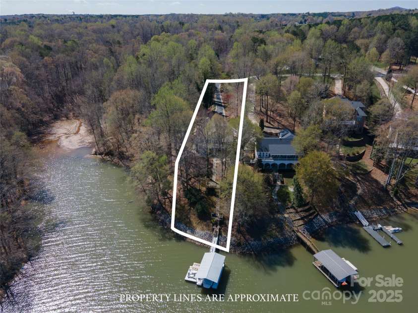 8172 Summit Ridge Drive, Catawba, NC 28609.  MLS# CAR4240630, YatesRealty ID 4310. 
